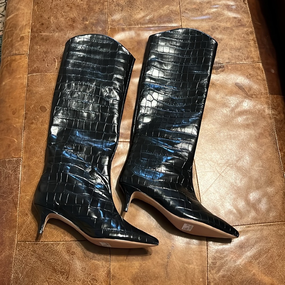 SCHUTZ Maryana Low Heel Black Croc-Embossed Heeled Boots